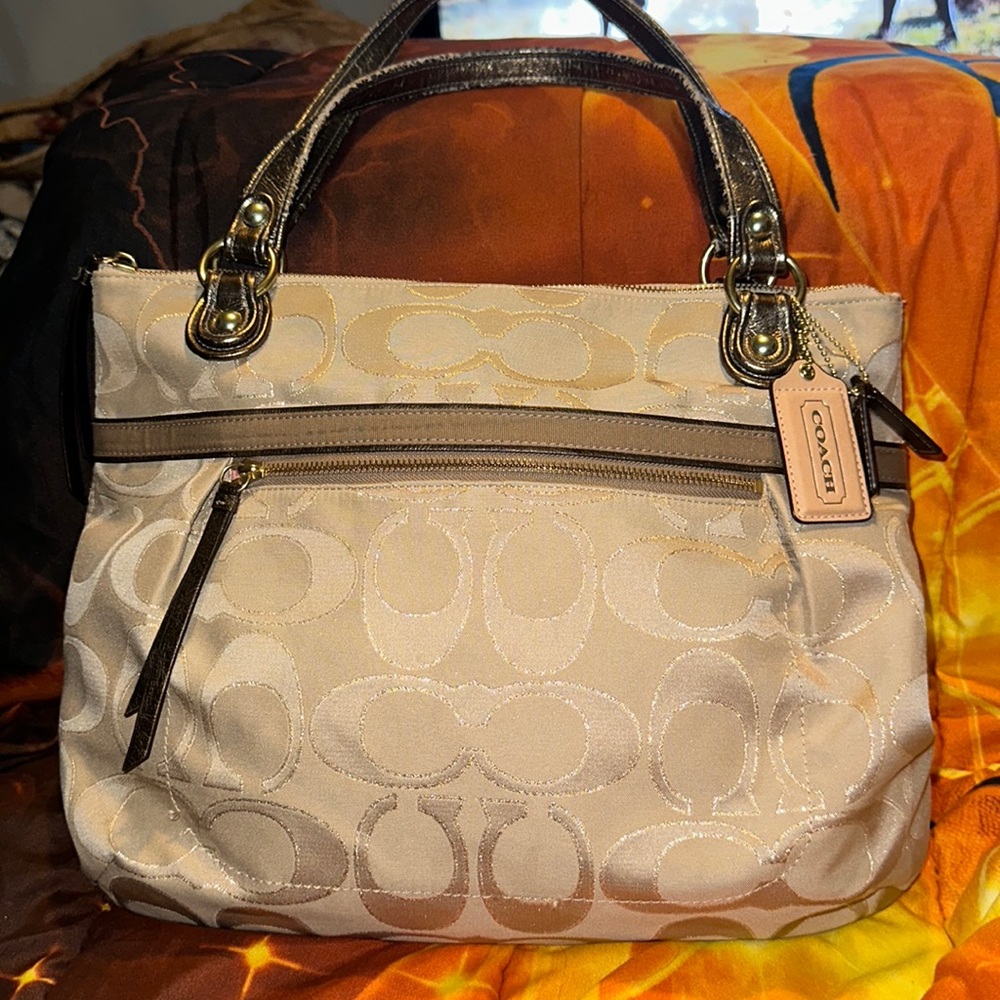 COACH Signature Poppy Tore Shoulder bag - New